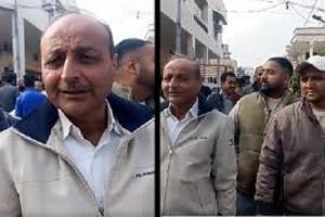 जालंधर में कांग्रेस MLA राजिंदर बेरी हिरासत में ,दलबदलू पार्षद के घर देने पहुंचे धरना