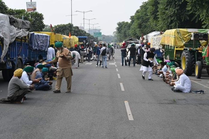 Punjab and Haryana Farmers Begins At Chandigarh Borders